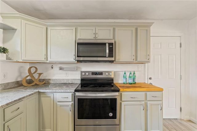 6739 Kull Drive, Lithia Springs, GA 30122