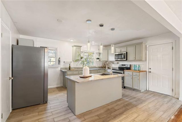 6739 Kull Drive, Lithia Springs, GA 30122