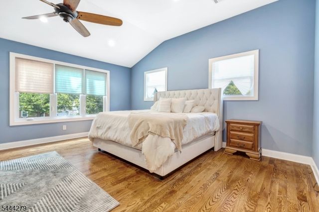 2010 Windsor Rd, Linden City, NJ 07036