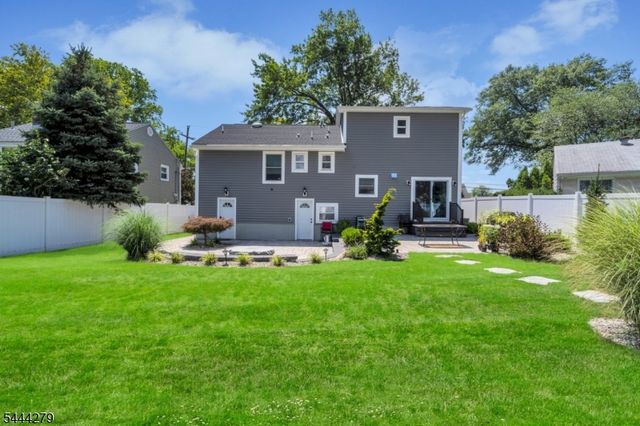 2010 Windsor Rd, Linden City, NJ 07036