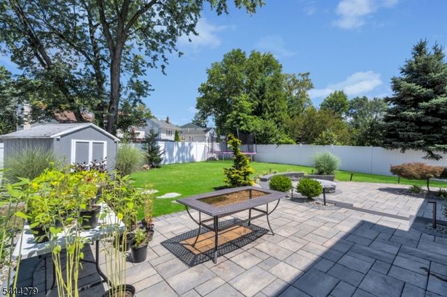 2010 Windsor Rd, Linden City, NJ 07036