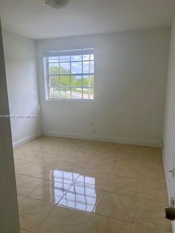 9701 Fontainebleau Blvd C206, Miami, FL 33172