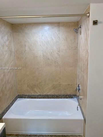 9701 Fontainebleau Blvd C206, Miami, FL 33172