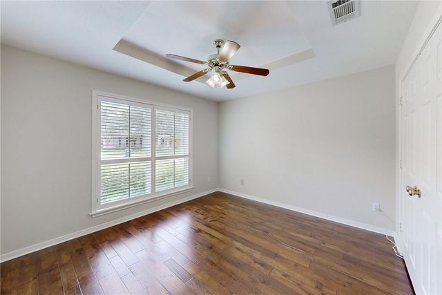708 Putter Court, College Station, TX 77845