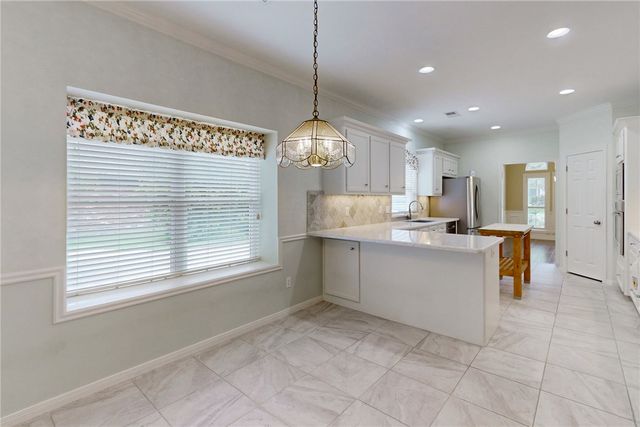 708 Putter Court, College Station, TX 77845
