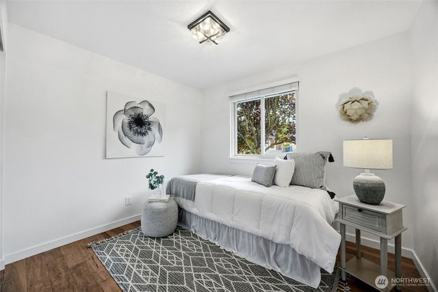 21436 4th Place S, Des Moines, WA 98198