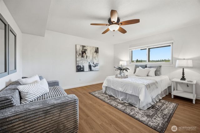 21436 4th Place S, Des Moines, WA 98198