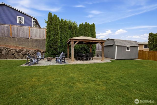 21436 4th Place S, Des Moines, WA 98198