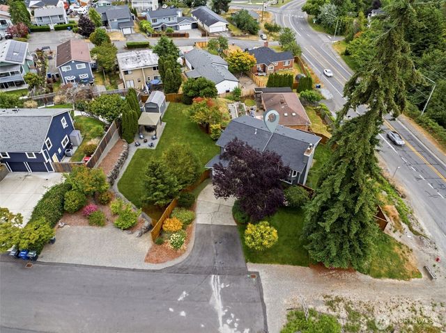 21436 4th Place S, Des Moines, WA 98198
