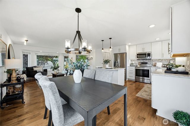 21436 4th Place S, Des Moines, WA 98198