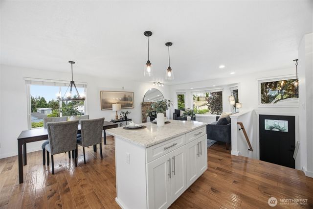 21436 4th Place S, Des Moines, WA 98198