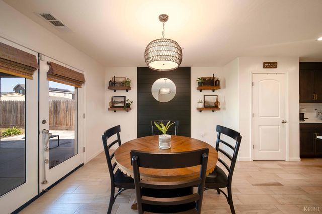 1360 W Angus Court, Hanford, CA 93230