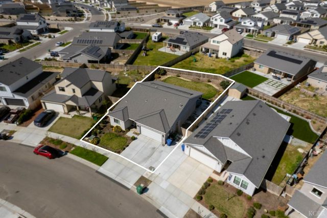 1360 W Angus Court, Hanford, CA 93230