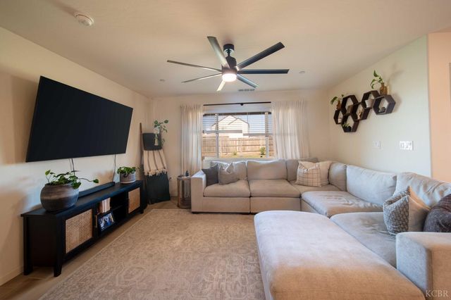 1360 W Angus Court, Hanford, CA 93230