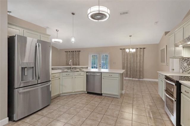 640 WOODVIEW DRIVE, Tavares, FL 32778