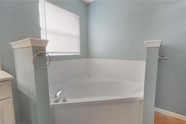 640 WOODVIEW DRIVE, Tavares, FL 32778