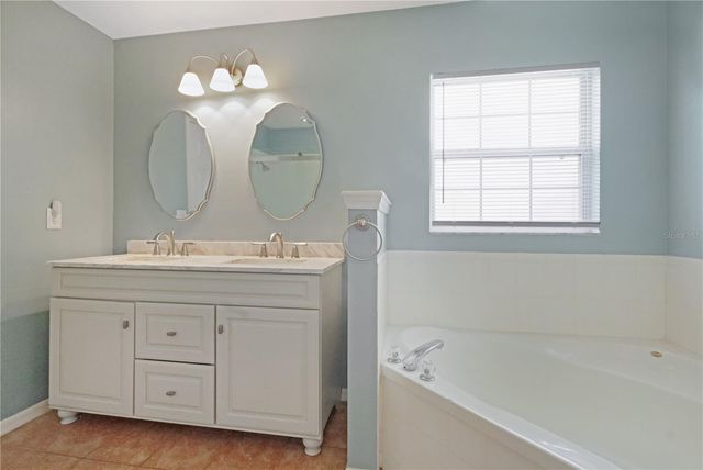 640 WOODVIEW DRIVE, Tavares, FL 32778