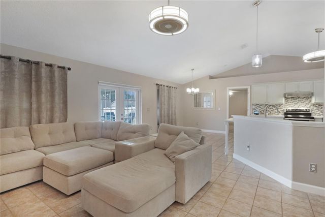 640 WOODVIEW DRIVE, Tavares, FL 32778