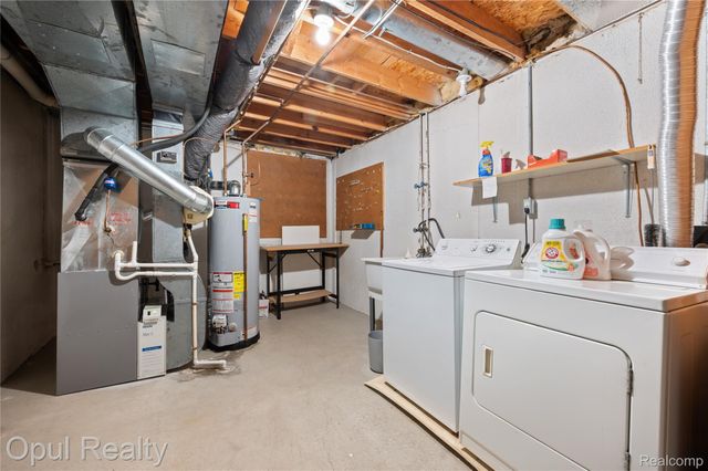 37440 N Laurel Park Drive, Livonia, MI 48152