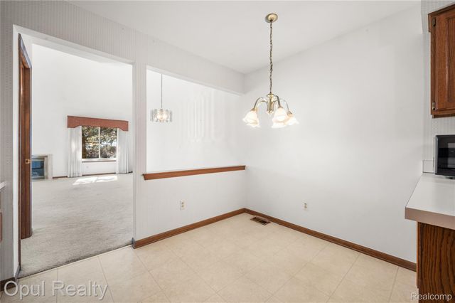 37440 N Laurel Park Drive, Livonia, MI 48152