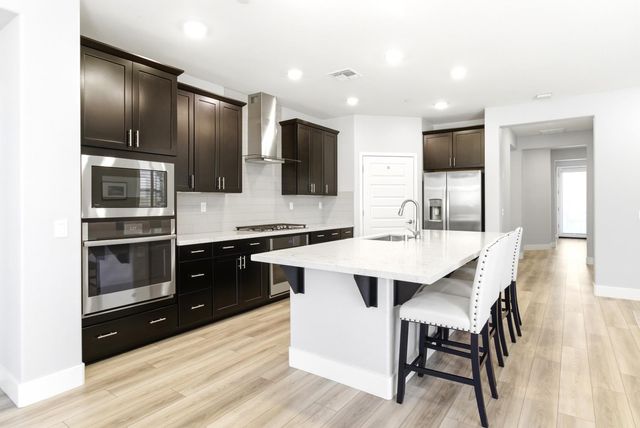 7255 Sagunto Pl, El Dorado Hills, CA 95762