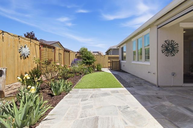 7255 Sagunto Pl, El Dorado Hills, CA 95762