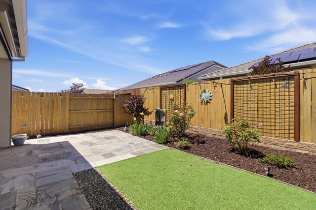 7255 Sagunto Pl, El Dorado Hills, CA 95762
