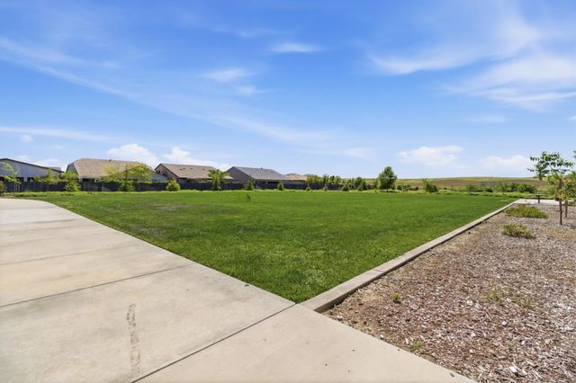 7255 Sagunto Pl, El Dorado Hills, CA 95762