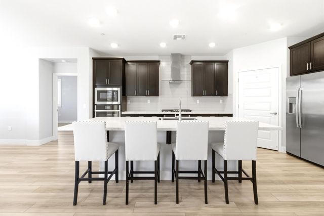 7255 Sagunto Pl, El Dorado Hills, CA 95762