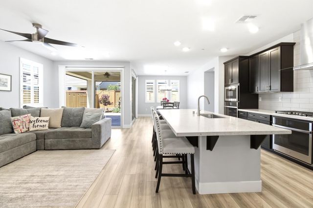 7255 Sagunto Pl, El Dorado Hills, CA 95762