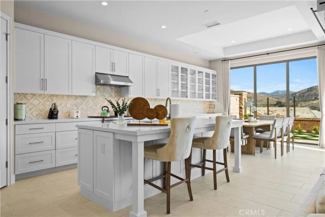 136 Tomahawk, Irvine, CA 92618