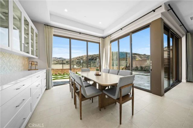 136 Tomahawk, Irvine, CA 92618