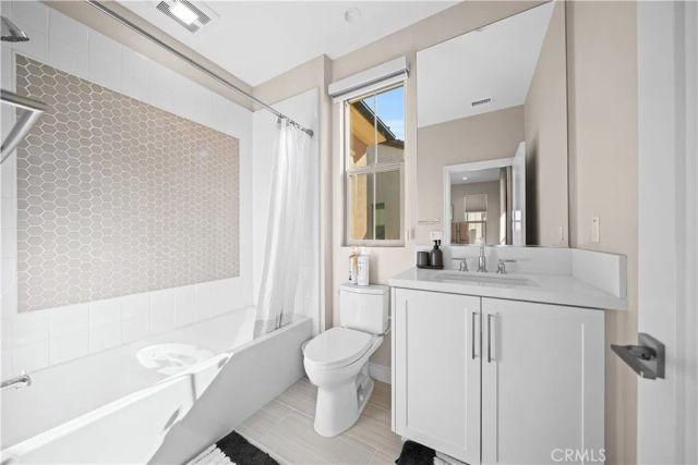 136 Tomahawk, Irvine, CA 92618