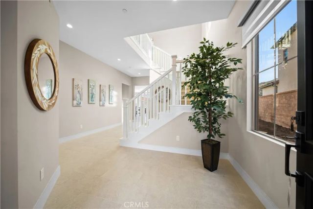 136 Tomahawk, Irvine, CA 92618