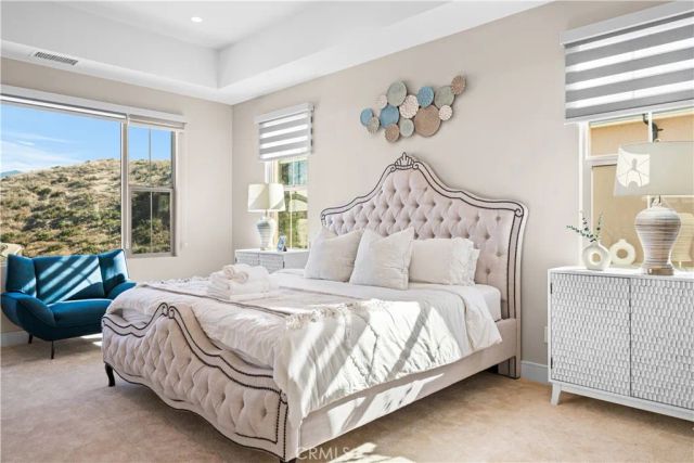 136 Tomahawk, Irvine, CA 92618