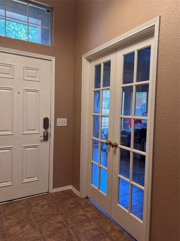 606 Lake Bridge Drive, Lake Dallas, TX 75065 — photo 2