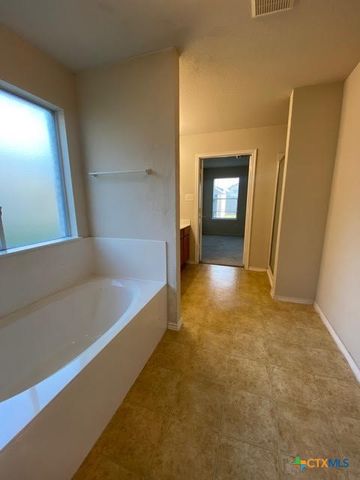 5004 Sydney Harbour Court, Killeen, TX 76549