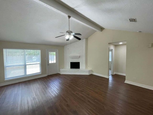 9422 Chartermoss Circle, Houston, TX 77070