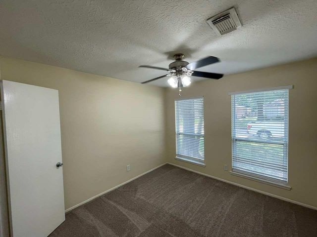 9422 Chartermoss Circle, Houston, TX 77070