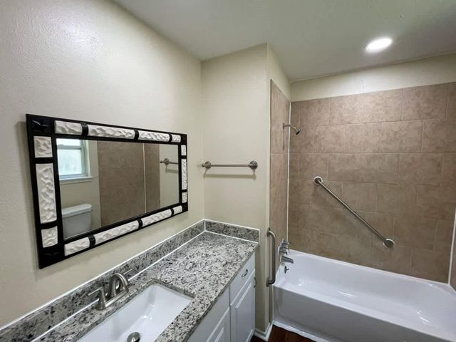 9422 Chartermoss Circle, Houston, TX 77070