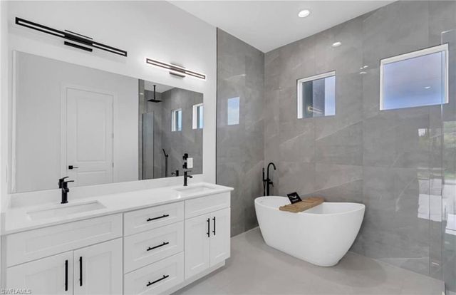 133 West DR, Rotonda West, FL 33947