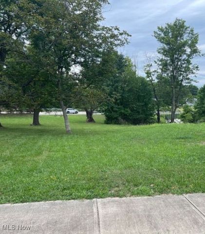 12939 W Pleasant Valley Road, Parma, OH 44130