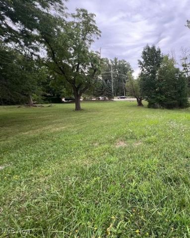 12939 W Pleasant Valley Road, Parma, OH 44130