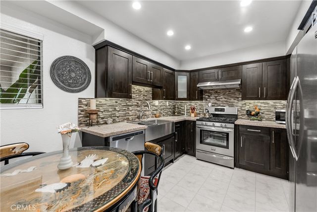 1745 Holly 302, Glendale, CA 91206