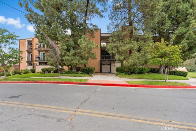 1745 Holly 302, Glendale, CA 91206