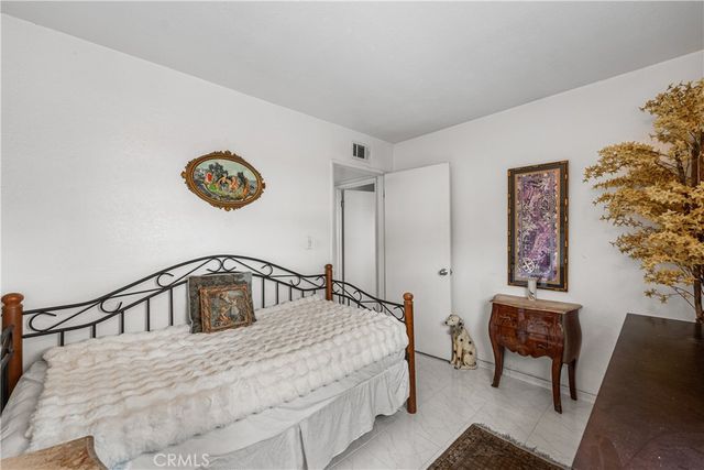 1745 Holly 302, Glendale, CA 91206