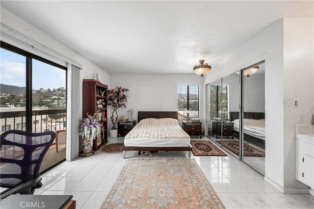 1745 Holly 302, Glendale, CA 91206