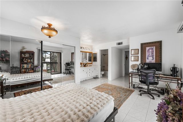 1745 Holly 302, Glendale, CA 91206