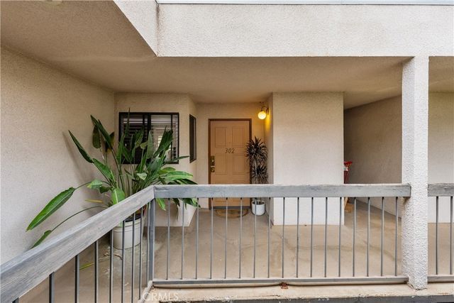 1745 Holly 302, Glendale, CA 91206