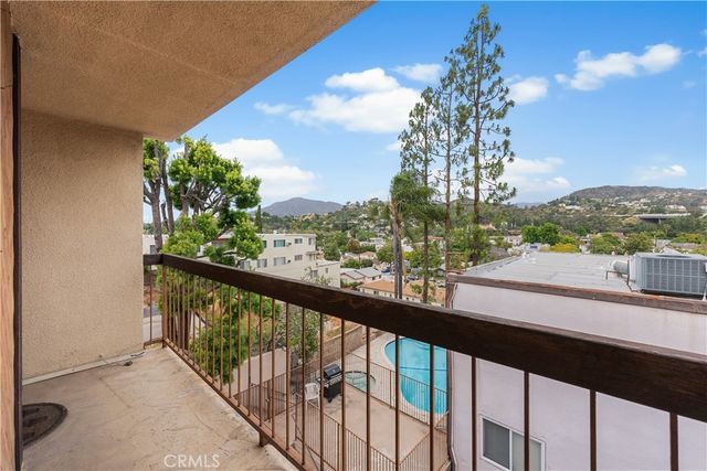 1745 Holly 302, Glendale, CA 91206